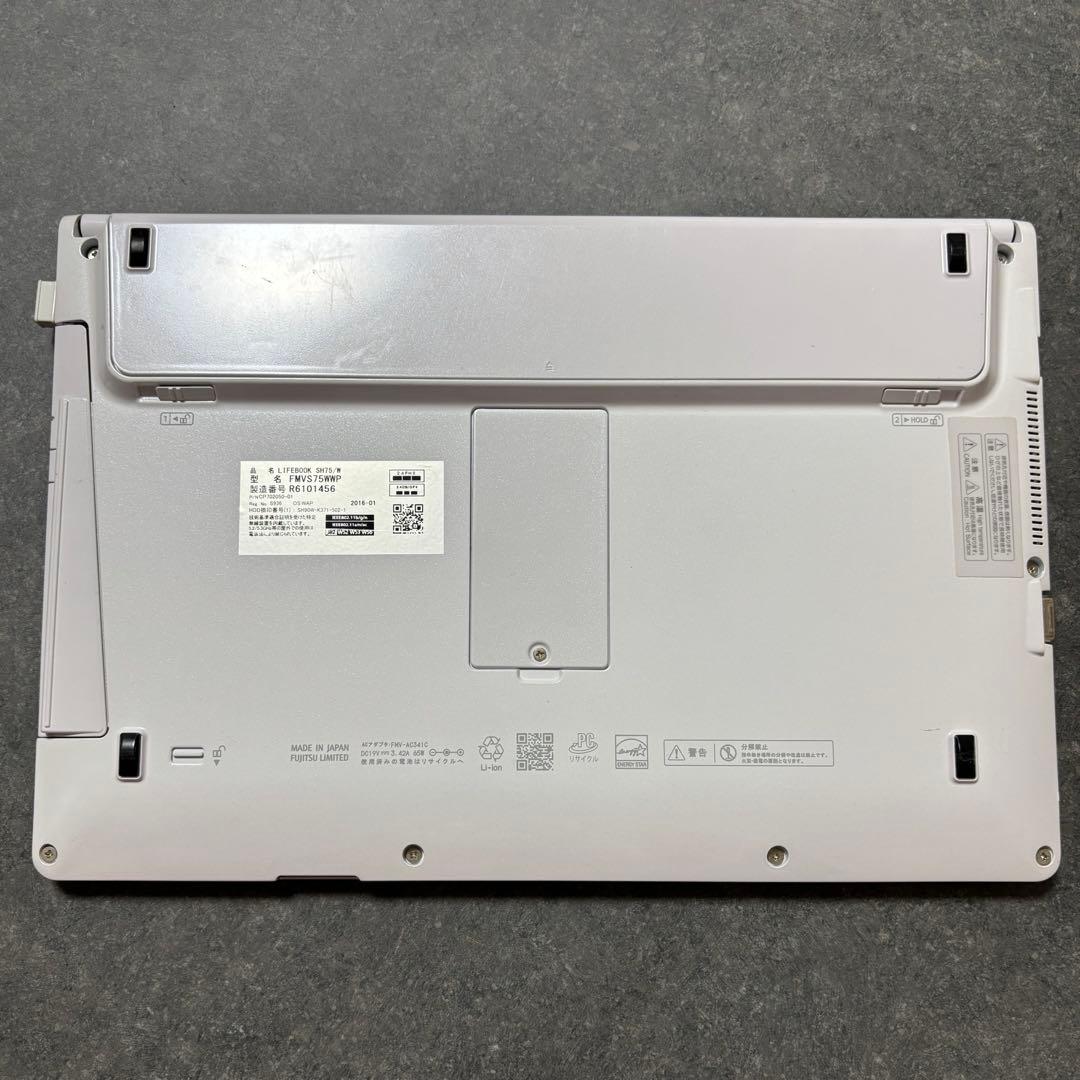 Windowsノート本体 Fujitsu Lifebook FMVS75WWP i5 6200U