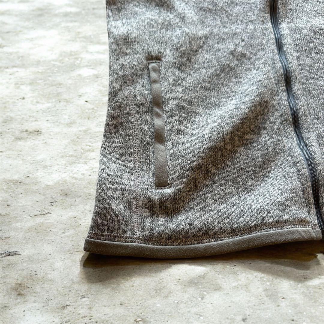 【美品】patagonia フリースベスト グレー　EY刺繍