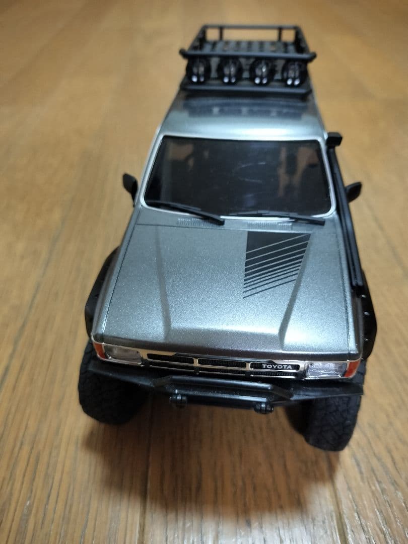 トヨタ4ランナー（ハイラックスサーフ）アクセサリーパーツ付き