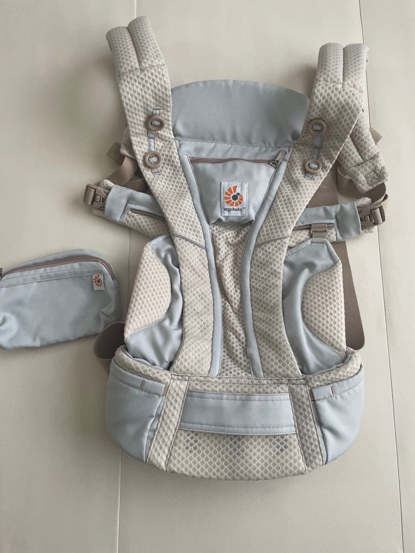 【最終値下げ】ergobaby オムニブリーズ　抱っこ紐 サンガードおまけ付き