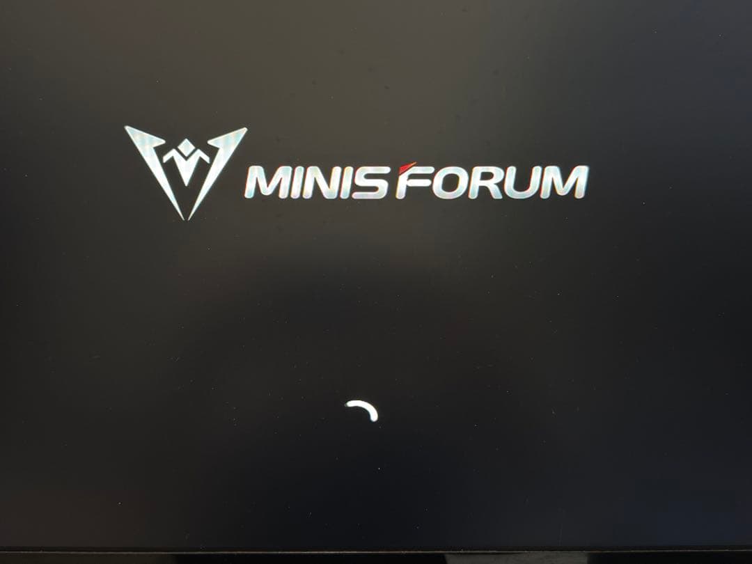 ミニPC MINISFORUM UM790Pro AMD Ryzen9 7940HS
