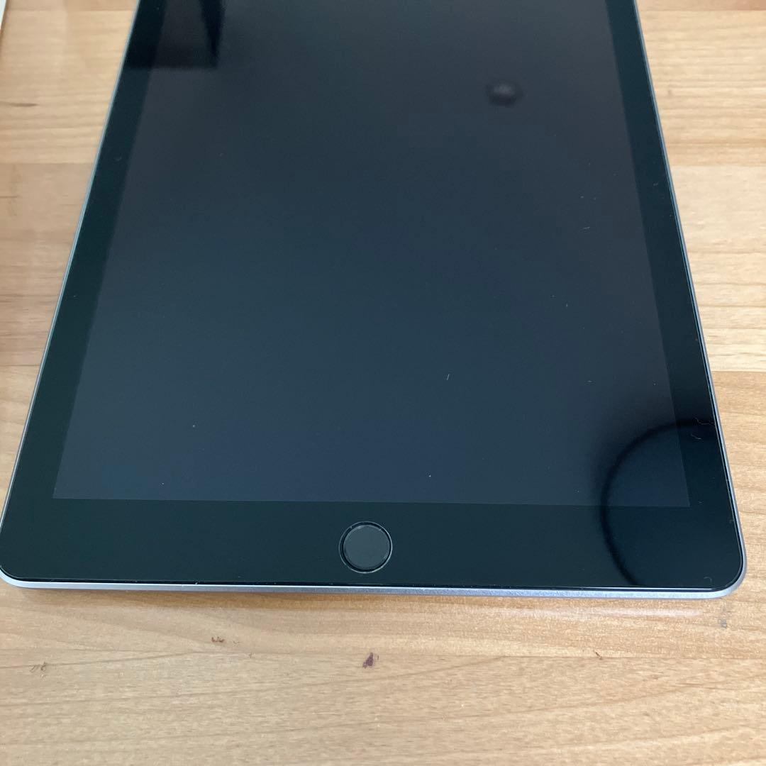 【美品】iPad 第6世代 32GB Wi-Fi+Cellular 動作確認済み