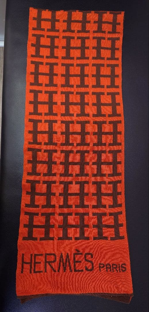 HERMÈS オレンジ H　ロゴ マフラー ノベルティグッズ