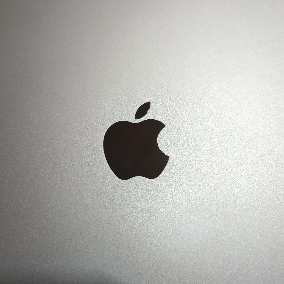 iPad 第6世代 32GB シルバー Wi-Fi+Cellular