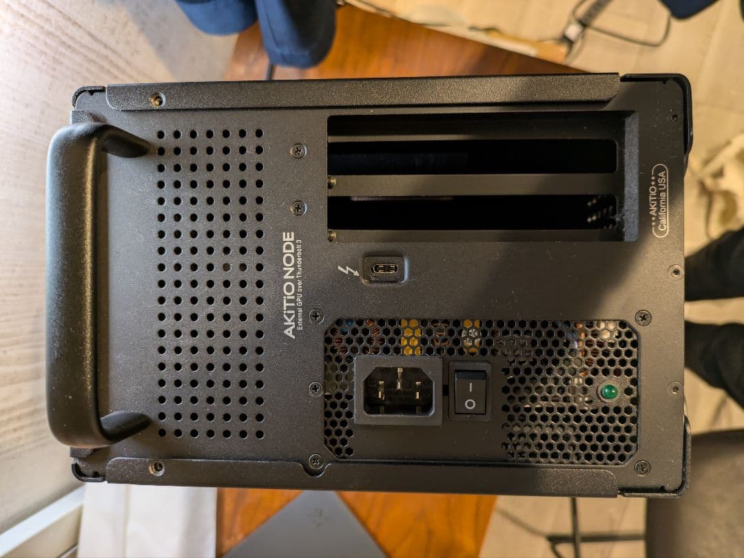 グラフィックボード・グラボ・ビデオカード Akitio Node eGPU Box