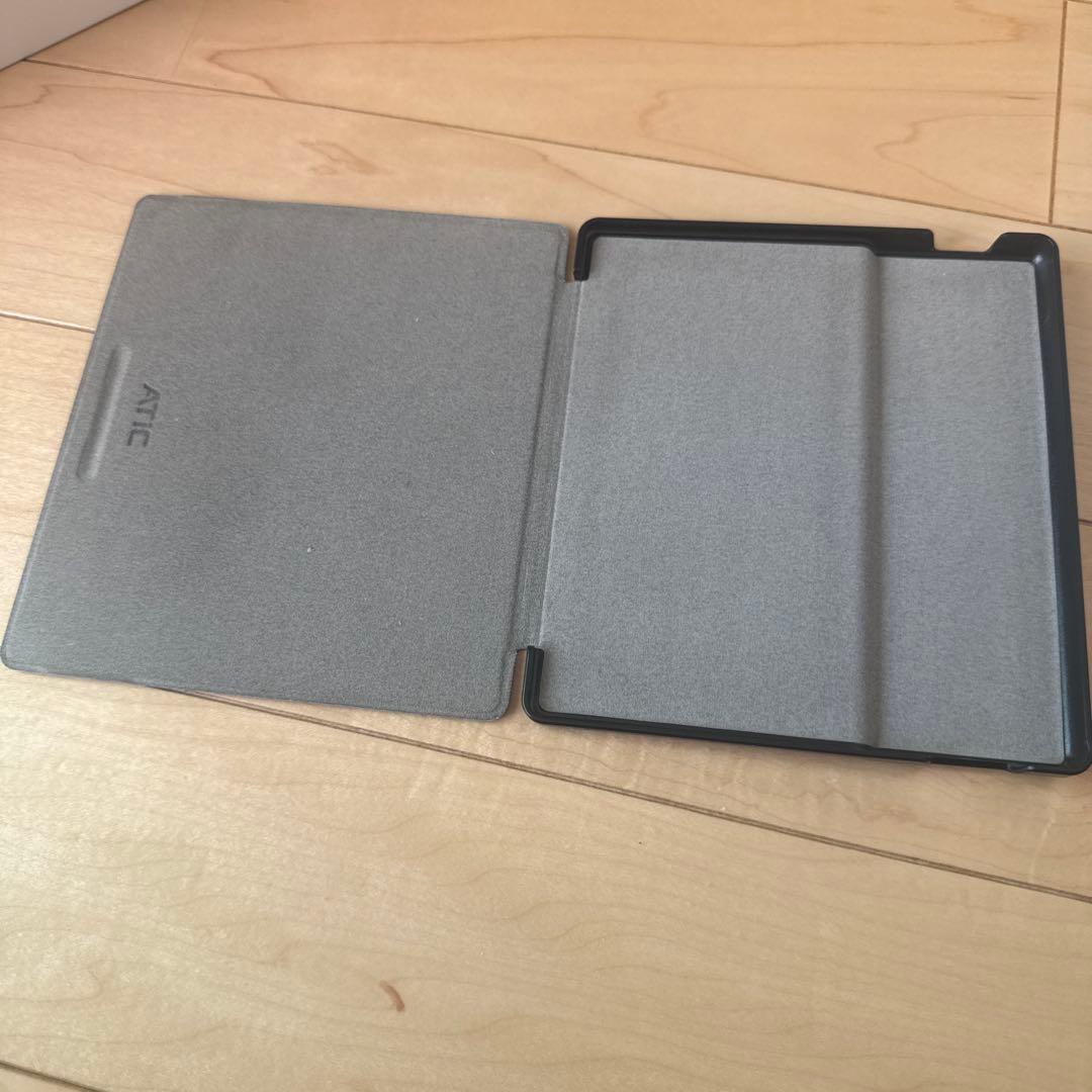 Amazon Kindle Oasis 本体 カバー付き