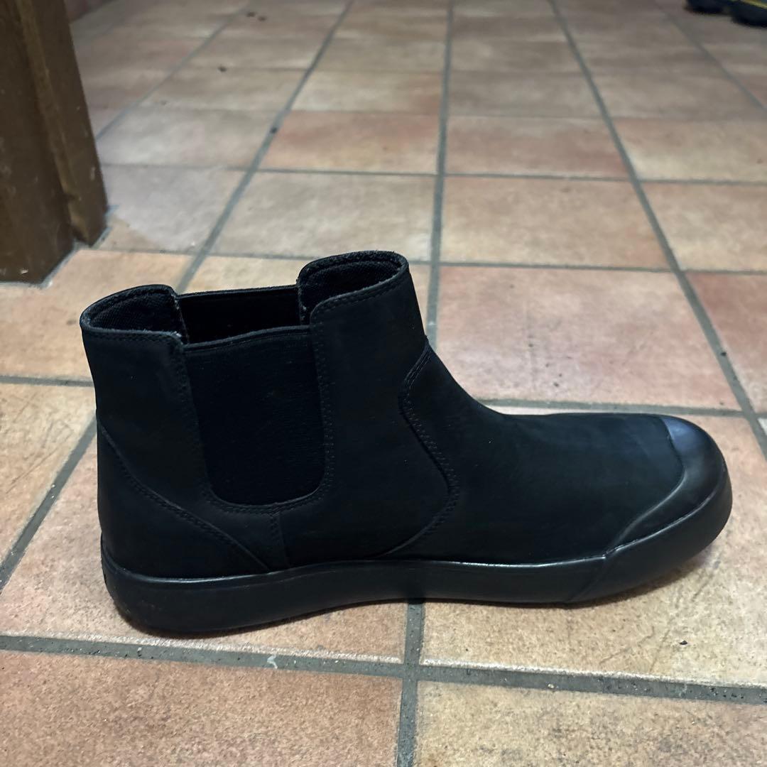 ブラック サイドゴアブーツ レザー　KEEN