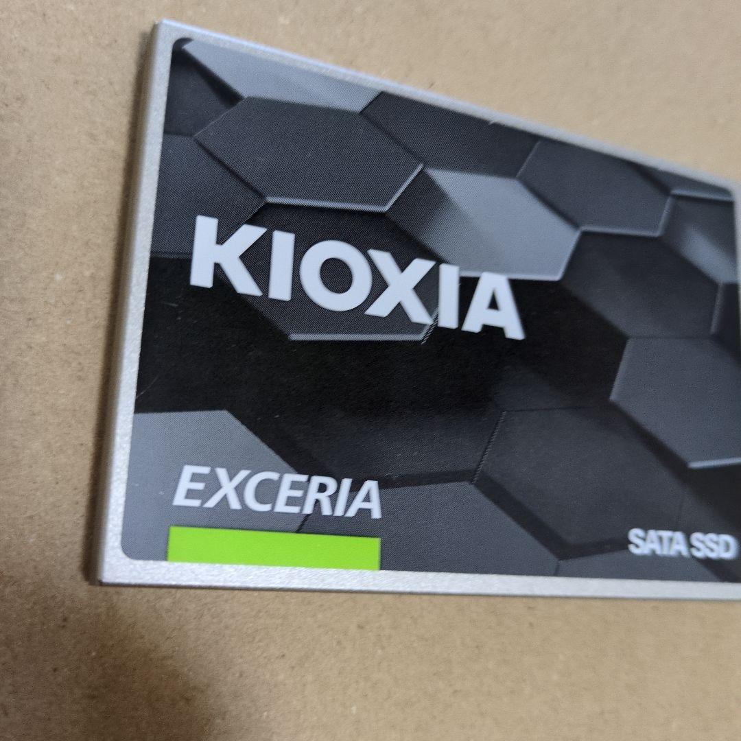 SATA SSD 960GB　KIOXIA EXCERIA