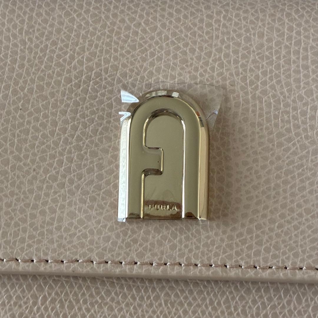 【新品未使用】FURLA 三つ折りミニ財布