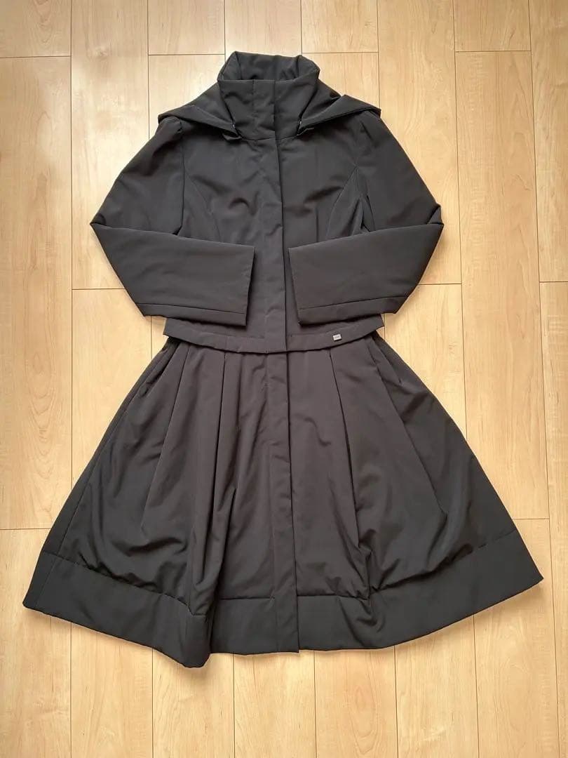 フォクシー　レイニークッションコート