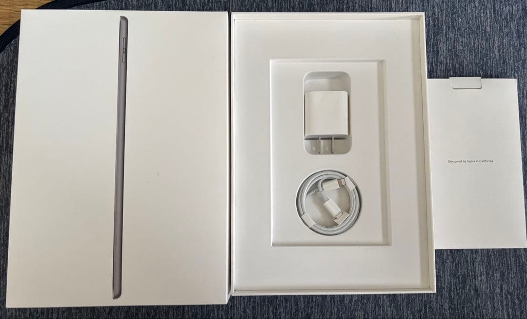 【極美品】iPad 第9世代 10.2インチ Wi-Fiモデル 64GB