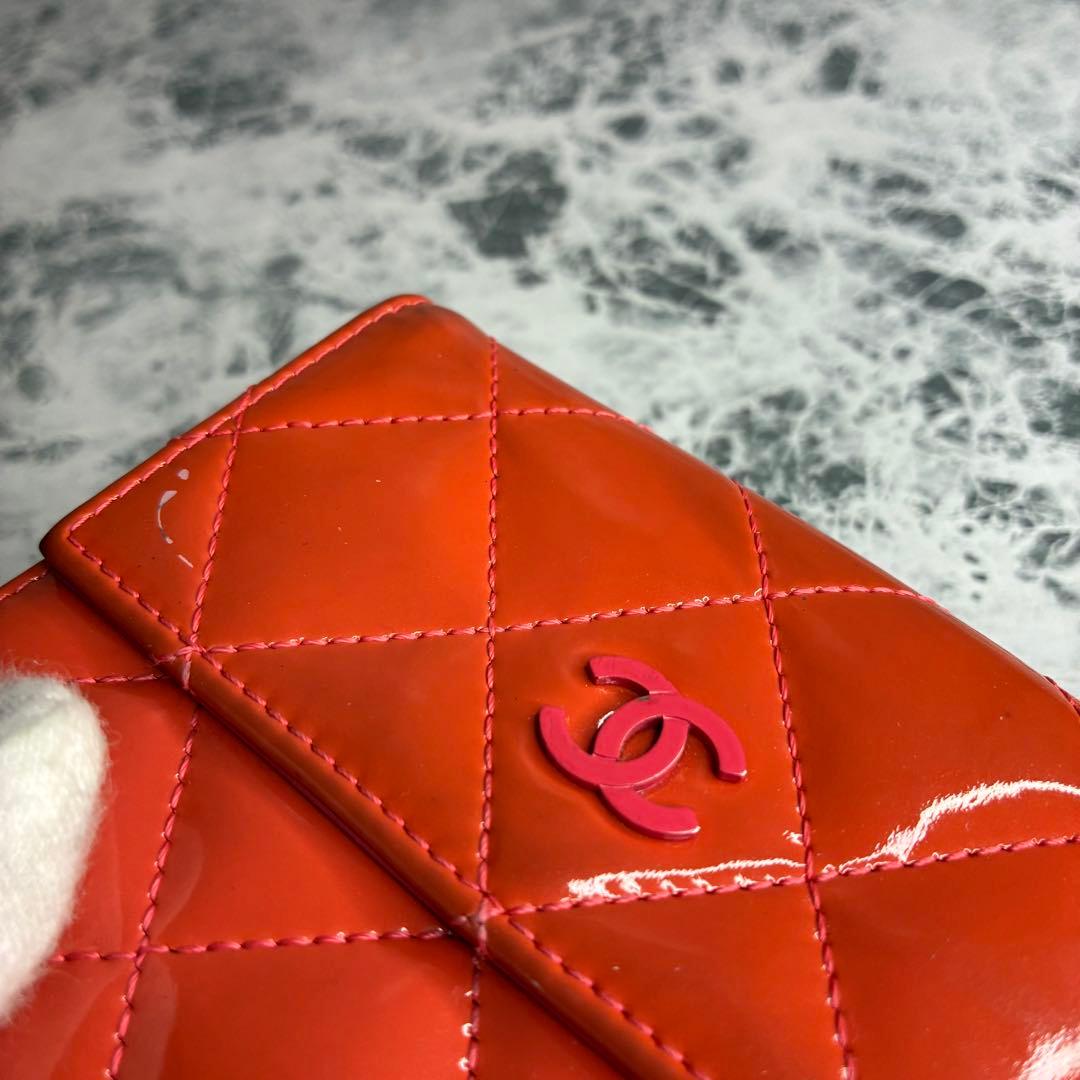 ✨CHANEL✨　シャネル　コンパクトウォレット　　折り財布　エナメル
