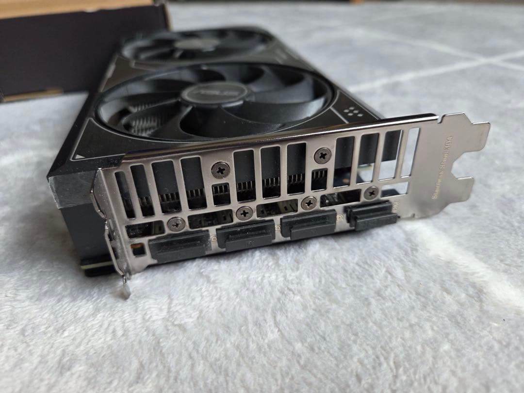 グラフィックボード・グラボ・ビデオカード ASUS GeForce RTX 4060 8GB