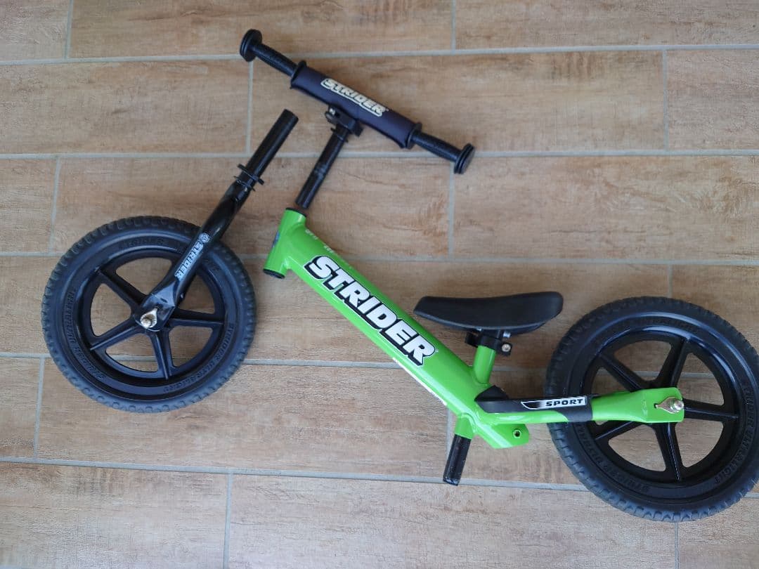 STRIDER ストライダースポーツモデル　グリーン