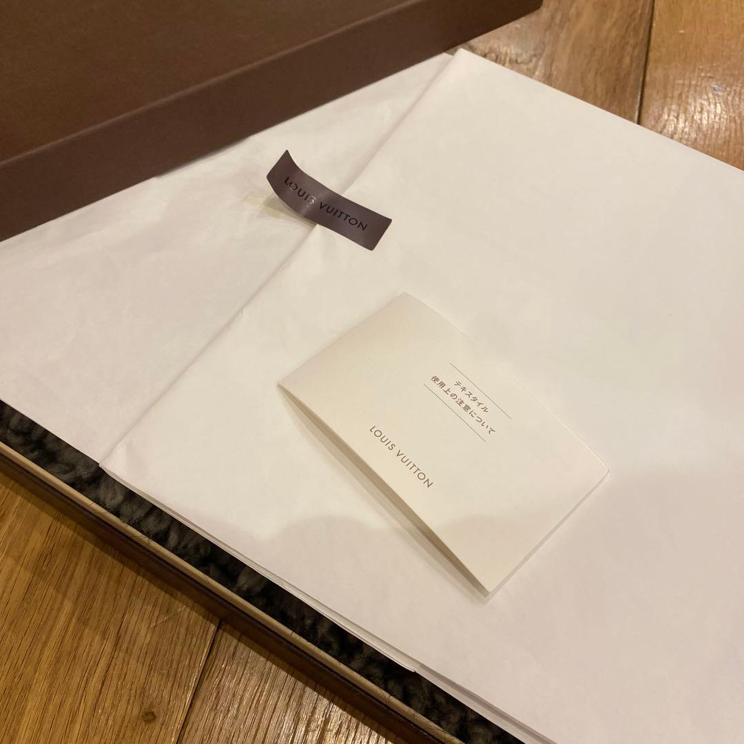 購入不可　ルイヴィトン　エシャルプロゴマニア　マフラー