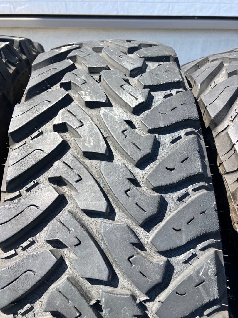 TOYO TIRES OPEN COUNTRY M/T 225/75R16 4本