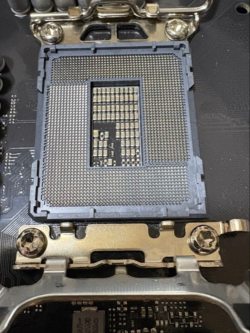 ASUS H610M-R D4 マザーボード