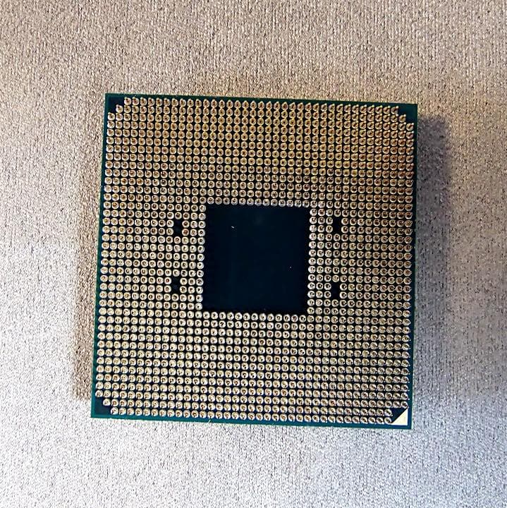 AMD Ryzen 7 3700X CPU 中古美品