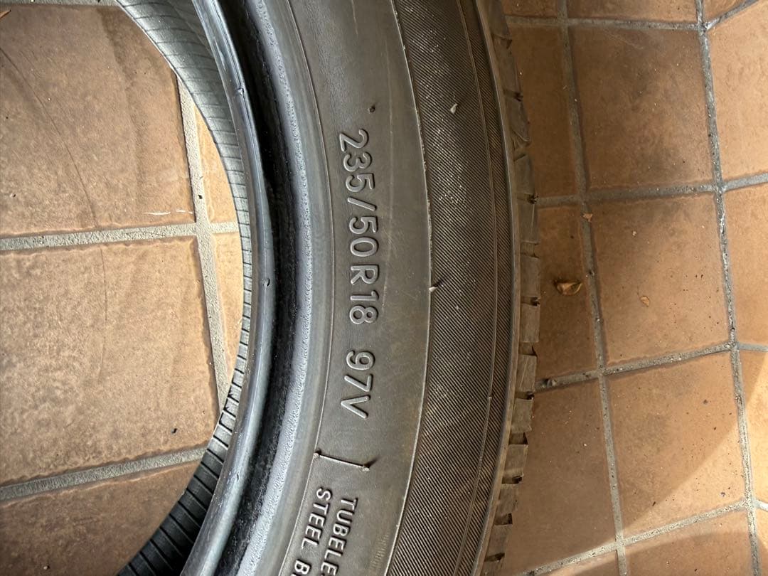 235/50R18 TOYOタイヤ　2本
