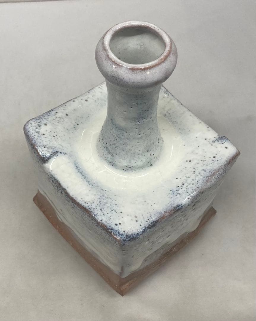 B483b「萩 花入」森島一伸作　共箱　萩焼　花器　茶道具