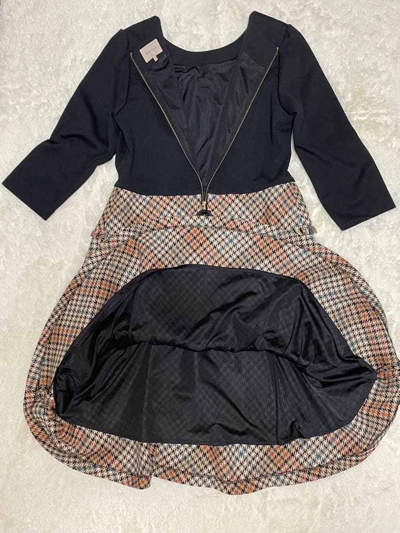 【美品/大きいサイズ】ローズティアラ⭐️ガンクラブ⭐️ワンピース⭐️42⭐️七分袖