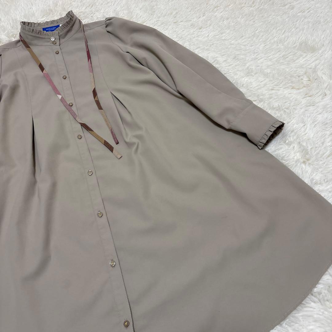▪️ ブルーレーベルクレストブリッジ　スタンドカラー ひざ丈 36 ベージュ