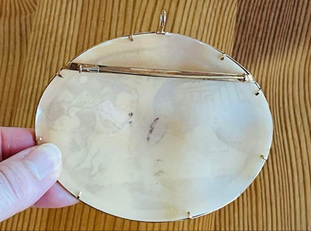 春SALE◆大判 天然シェルカメオ k10金枠 アンティークブローチ アート