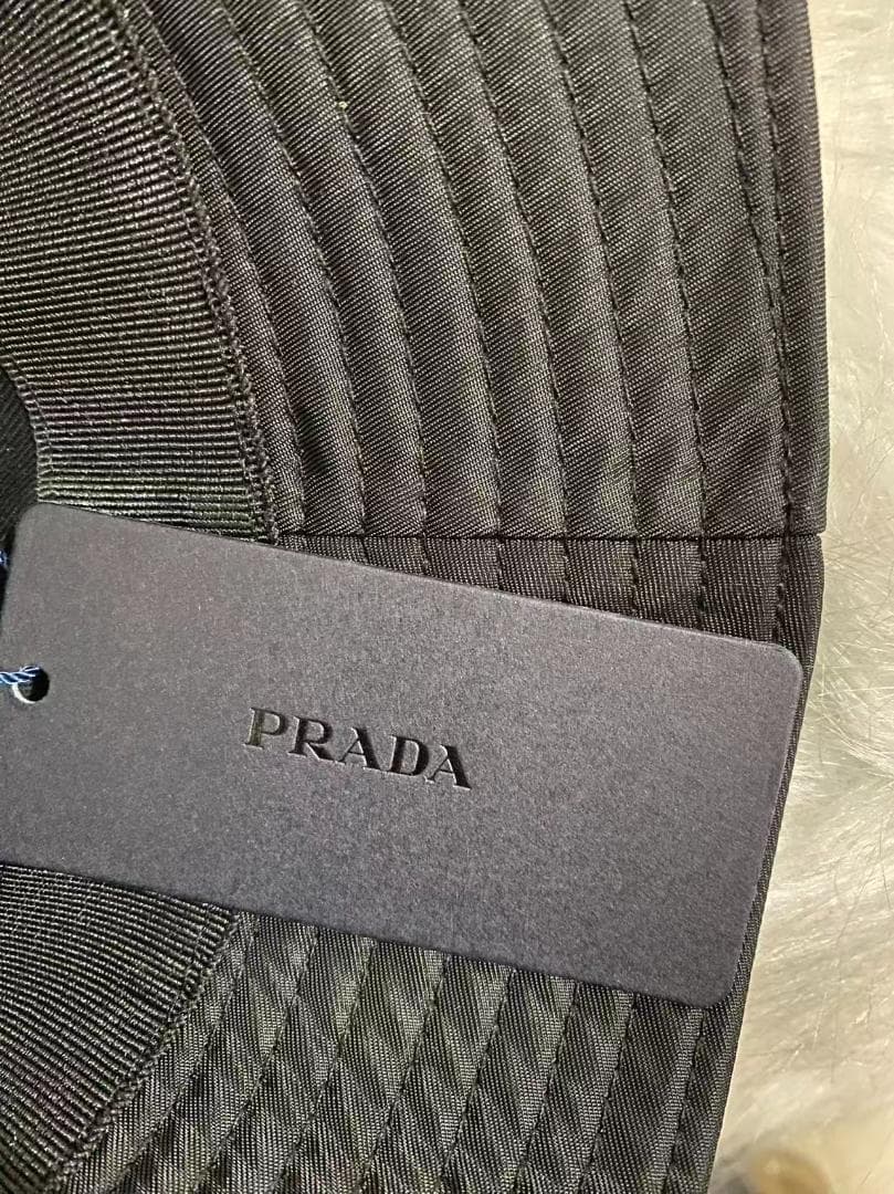 新品 PRADA バケットハット