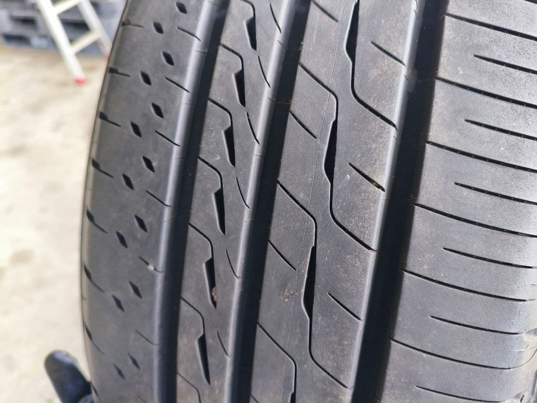 ブリヂストン BS 225/55R18 REGNO GR-XIII 4本セット