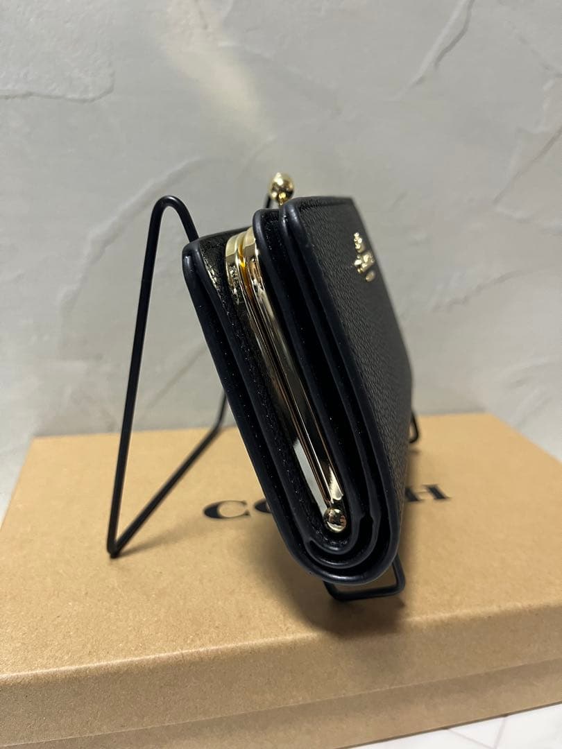 ✨️新品未使用✨️COACH ブラック 二つ折り財布 がま口