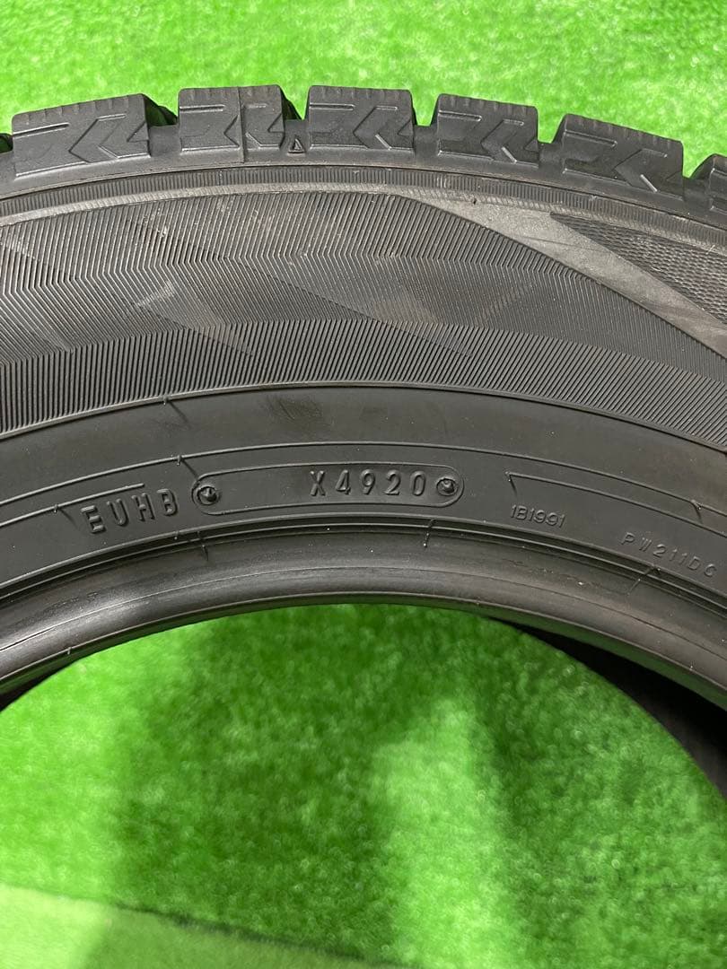 バリ山20年製　215/65R16 1本　スタッドレス ダンロップ WM02