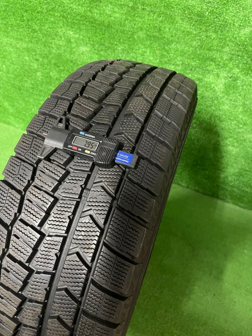 バリ山20年製　215/65R16 1本　スタッドレス ダンロップ WM02