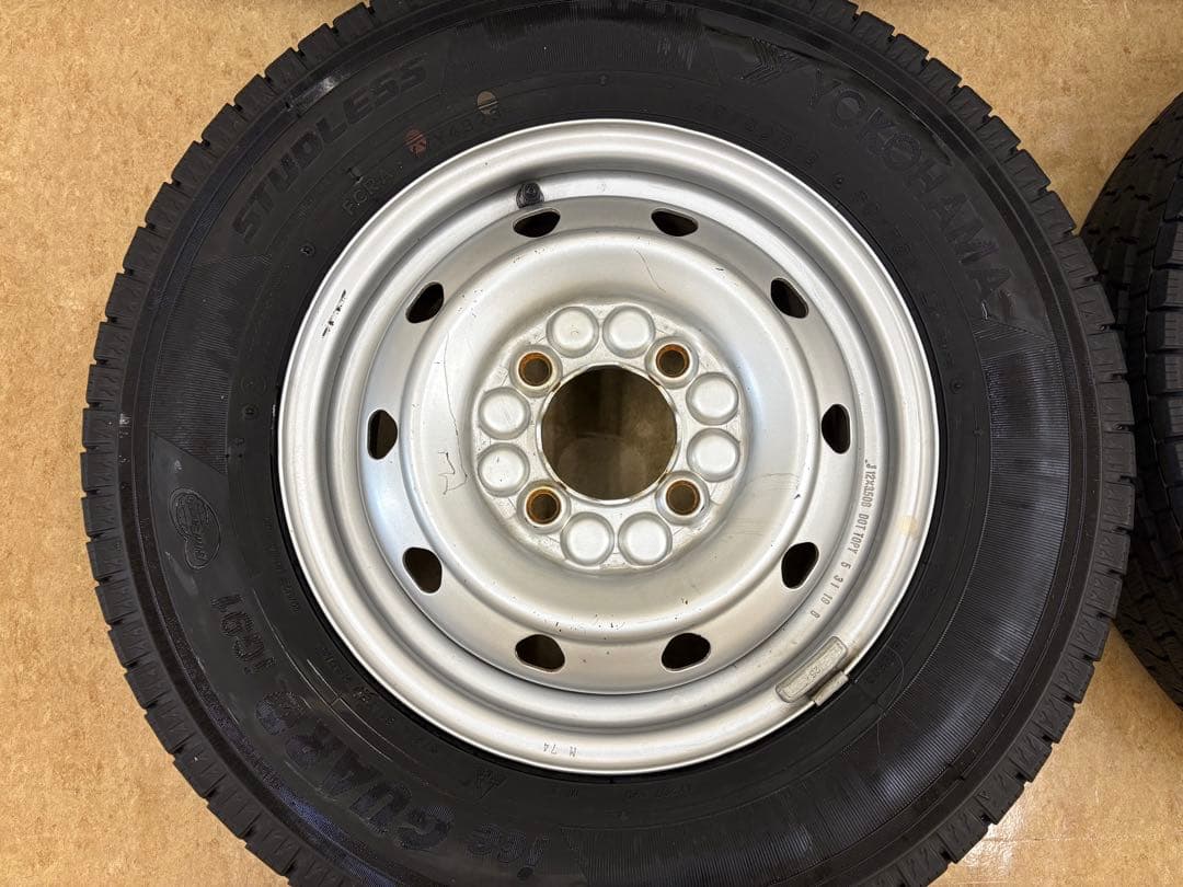 145/80R12 ヨコハマ スタッドレスアイスガード　スチールホイール付き