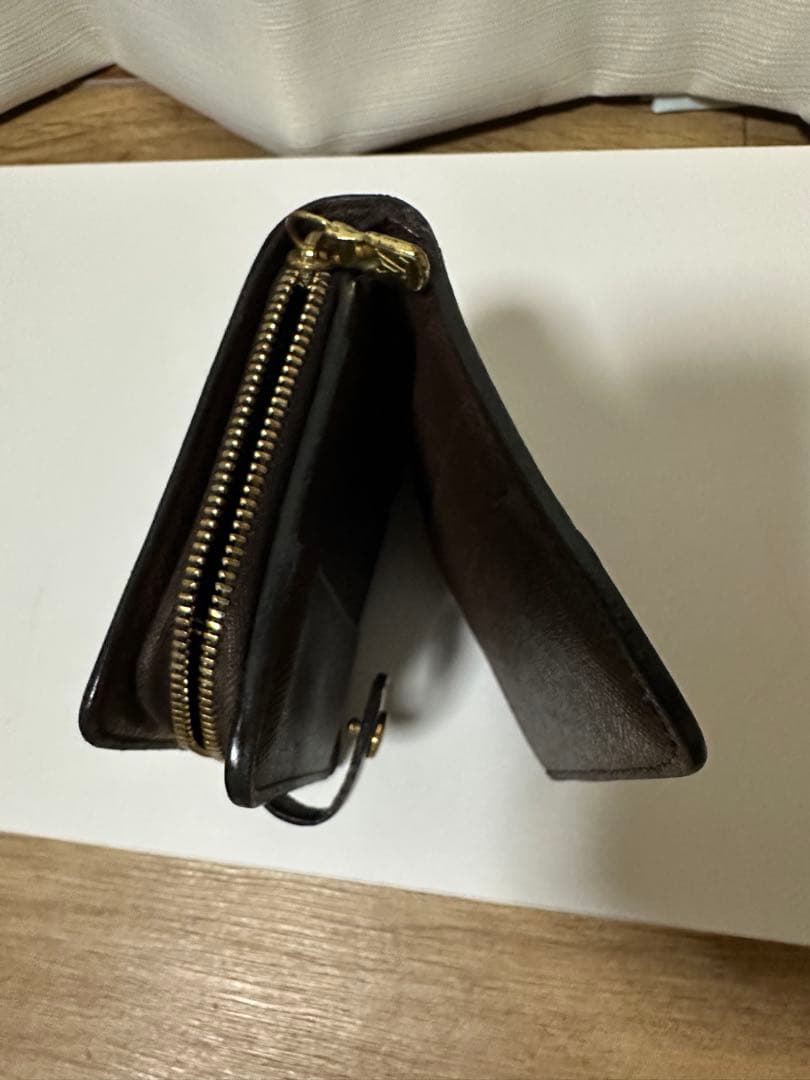 ルイヴィトンダミエ二つ折り財布