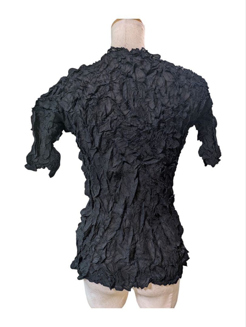 ​極美品 イッセイミヤケ しわ加工 カットソー ブラック M IM02FJ937