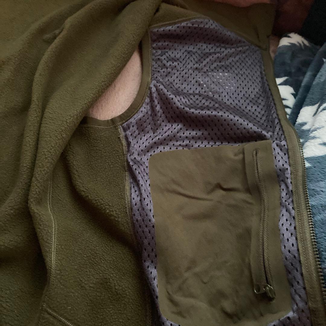 ARC'TERYX オリーブグリーン ベスト