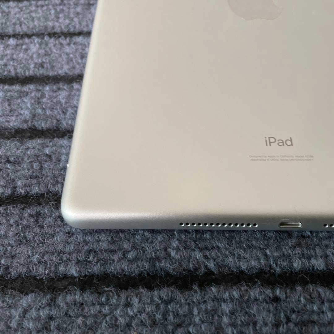 7 iPad 7世代 128GB SIMフリー シルバー
