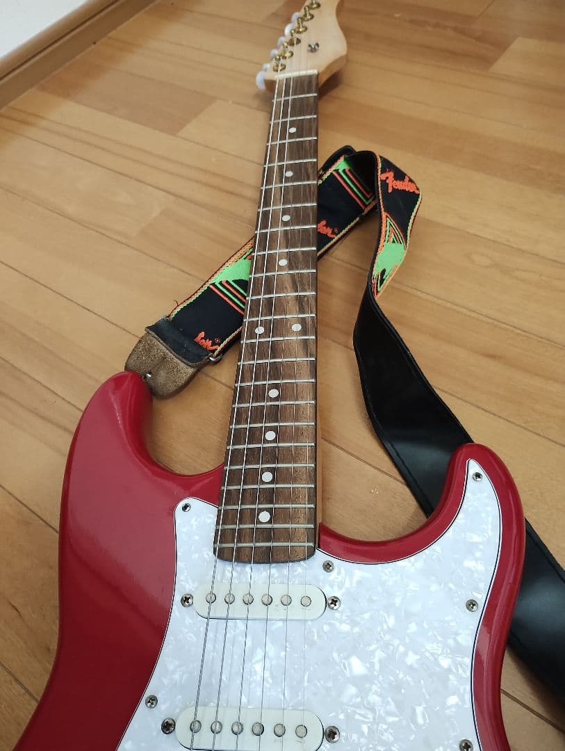 ヒ*ロ様 ☆コンポーネントギター　ストラトタイプ