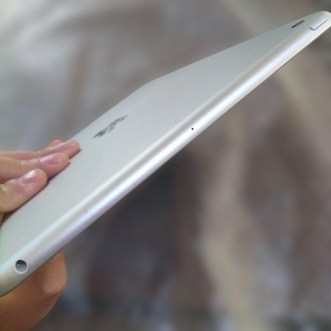 iPad 8th Gen Wi-Fi 32GB Silver ナンバー1205