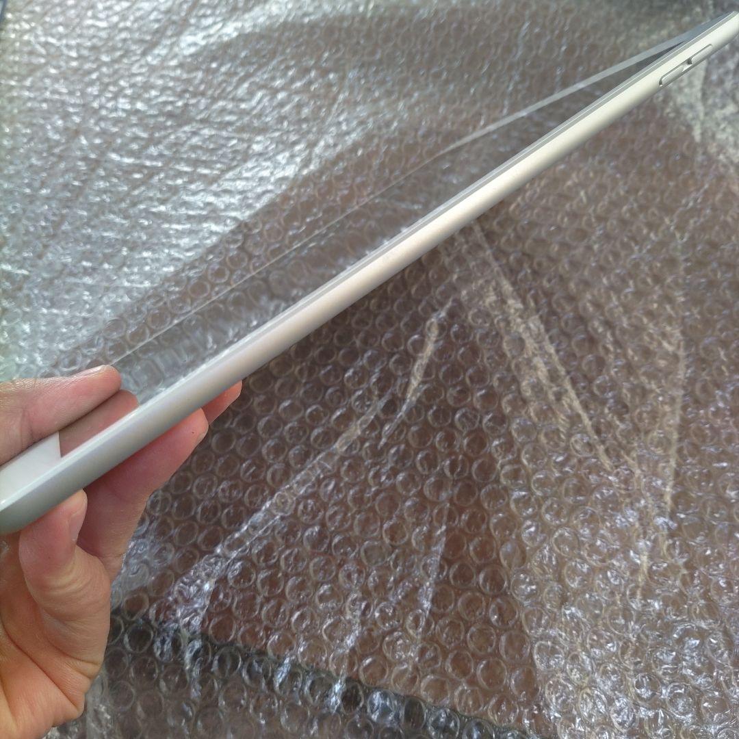 iPad 8th Gen Wi-Fi 32GB Silver ナンバー1205
