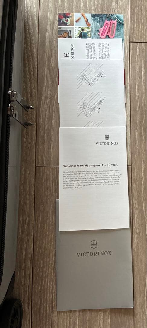【黒柴さん専用】Victorinox キャリーケース機内持ち込み保証書