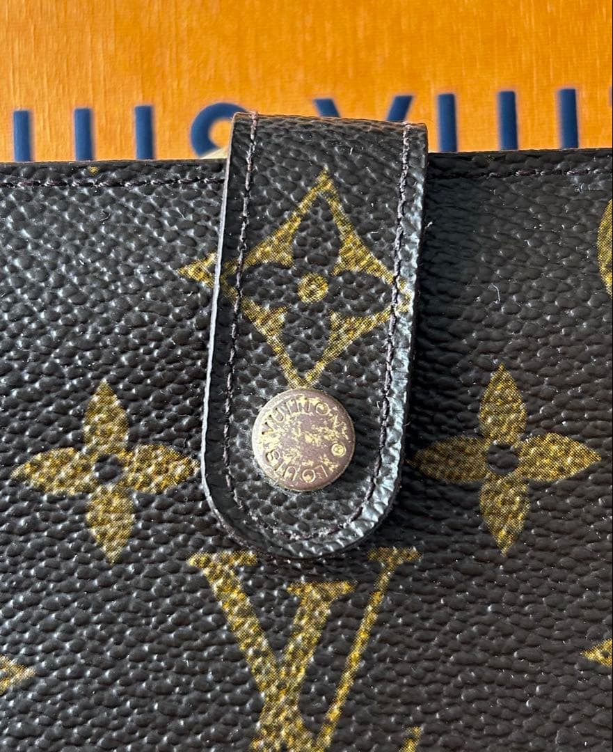 【LOUIS VUITTON】モノグラム　二つ折り財布　がま口