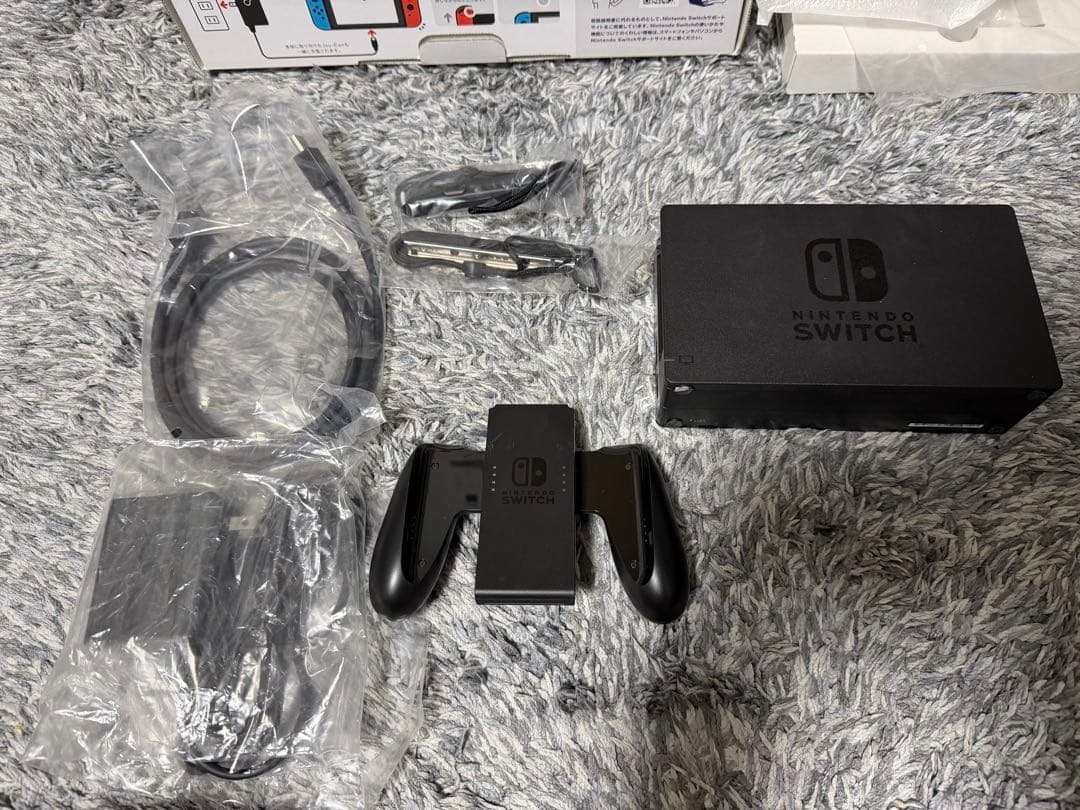 旧型Ninteodo Switch ネオン