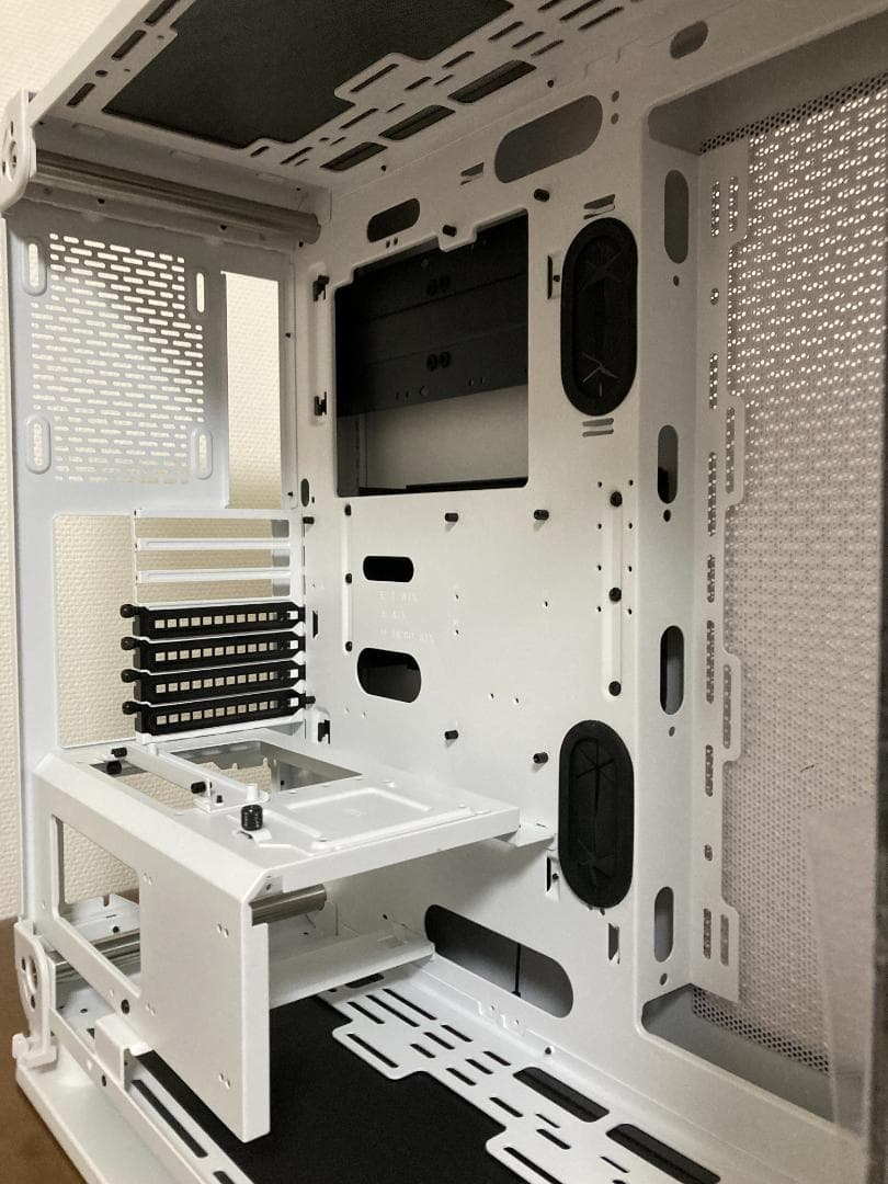 【訳あり・美品】ThermalTake Core P6 TG