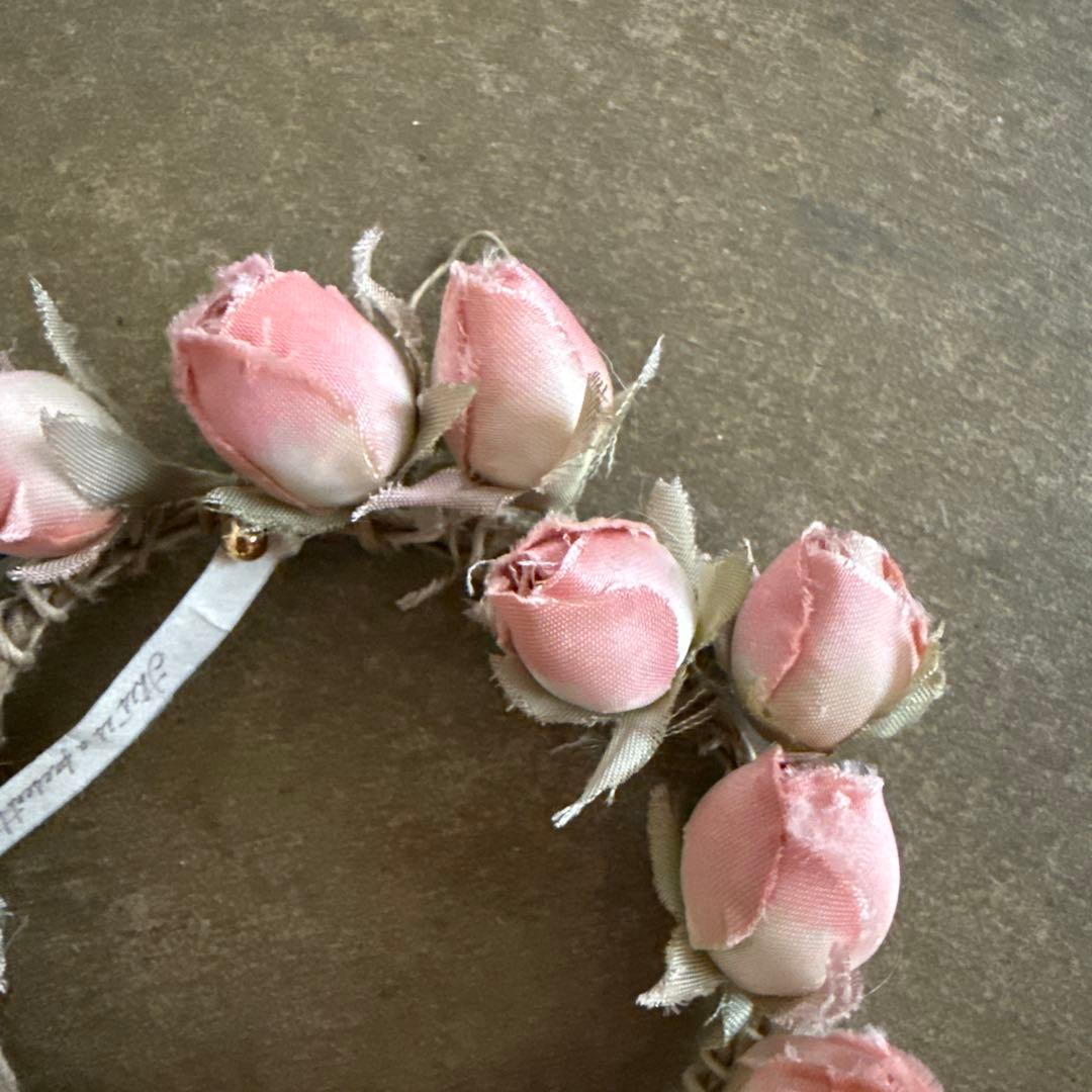 作家　染花布花　薔薇の蕾の小さなリース　フランスアンティークなどお好きな方にも！