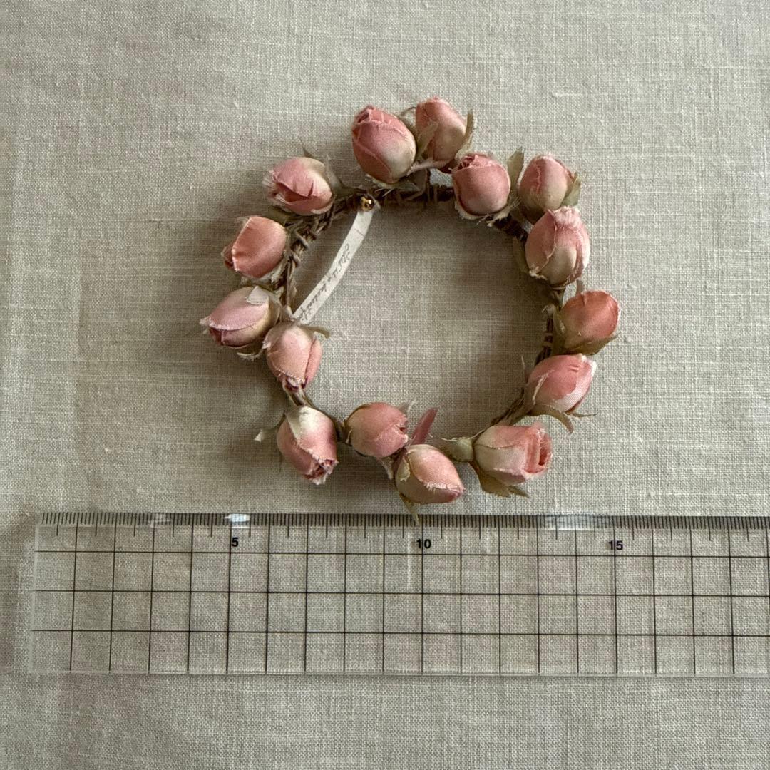 作家　染花布花　薔薇の蕾の小さなリース　フランスアンティークなどお好きな方にも！