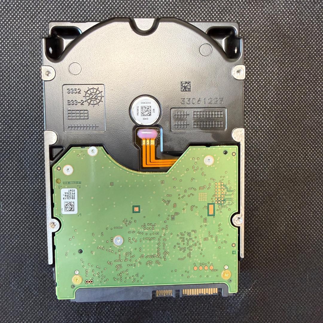 【美品】WD Red Plus 10TB 内蔵型 3.5インチ HDD × 2台