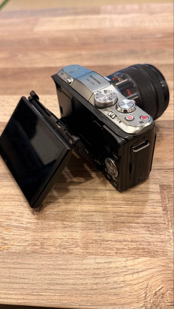 LUMIX DMC-GF6W ダブルズームレンズキット