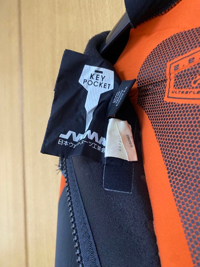 ★ホット加工で暖か‼︎【O’Neill 】メンズ用５×３ｍｍセミドライフルスーツ