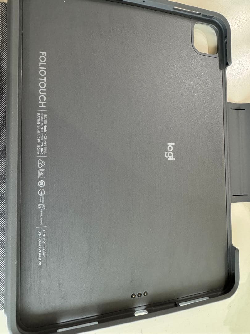 iPad AIR「Folio Touch」　iK1094B